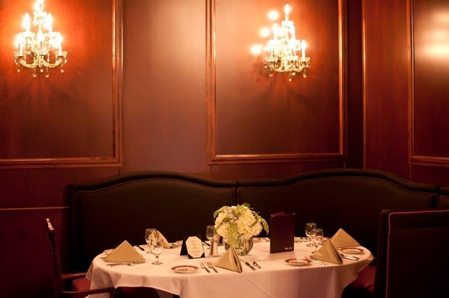 Landmark Inn Marquette Restoran foto