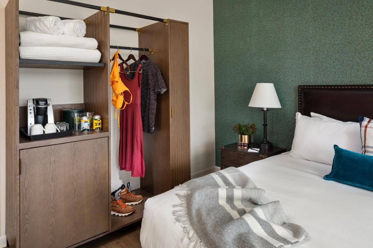 Landmark Inn Marquette Bagian luar foto