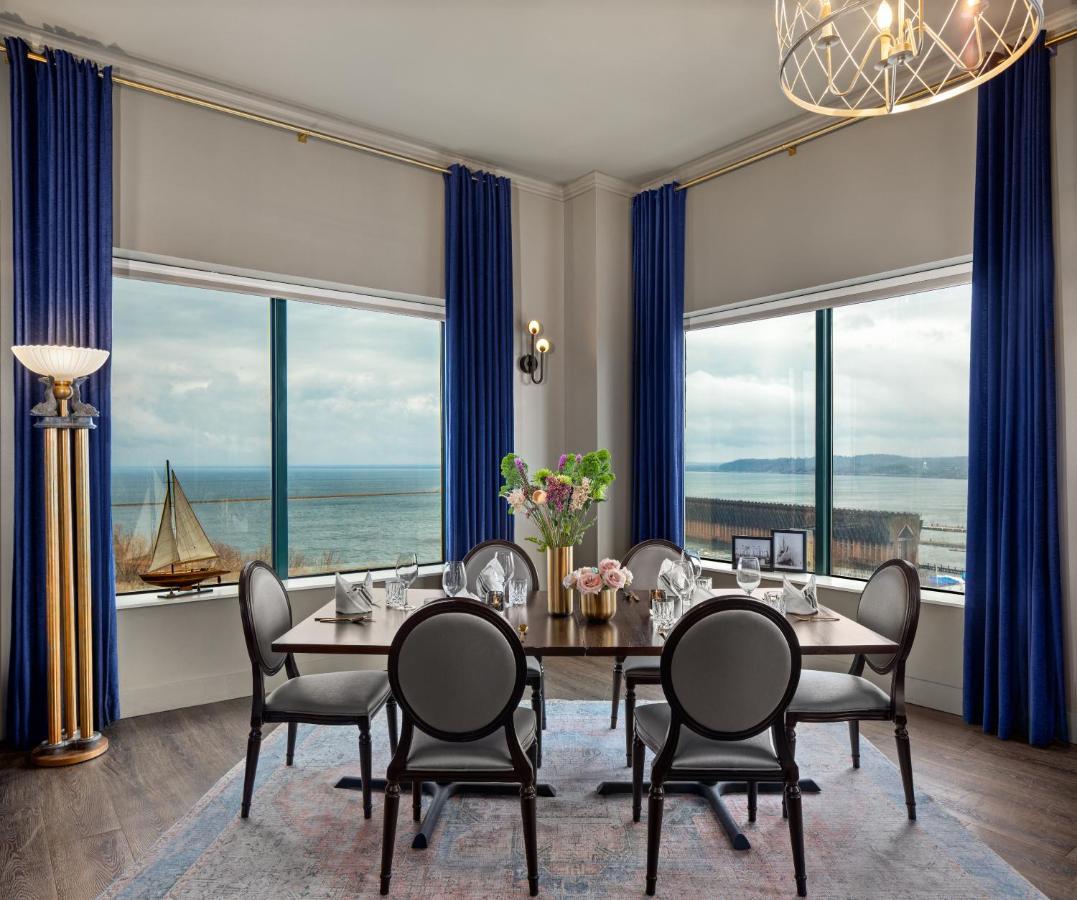 Landmark Inn Marquette Bagian luar foto