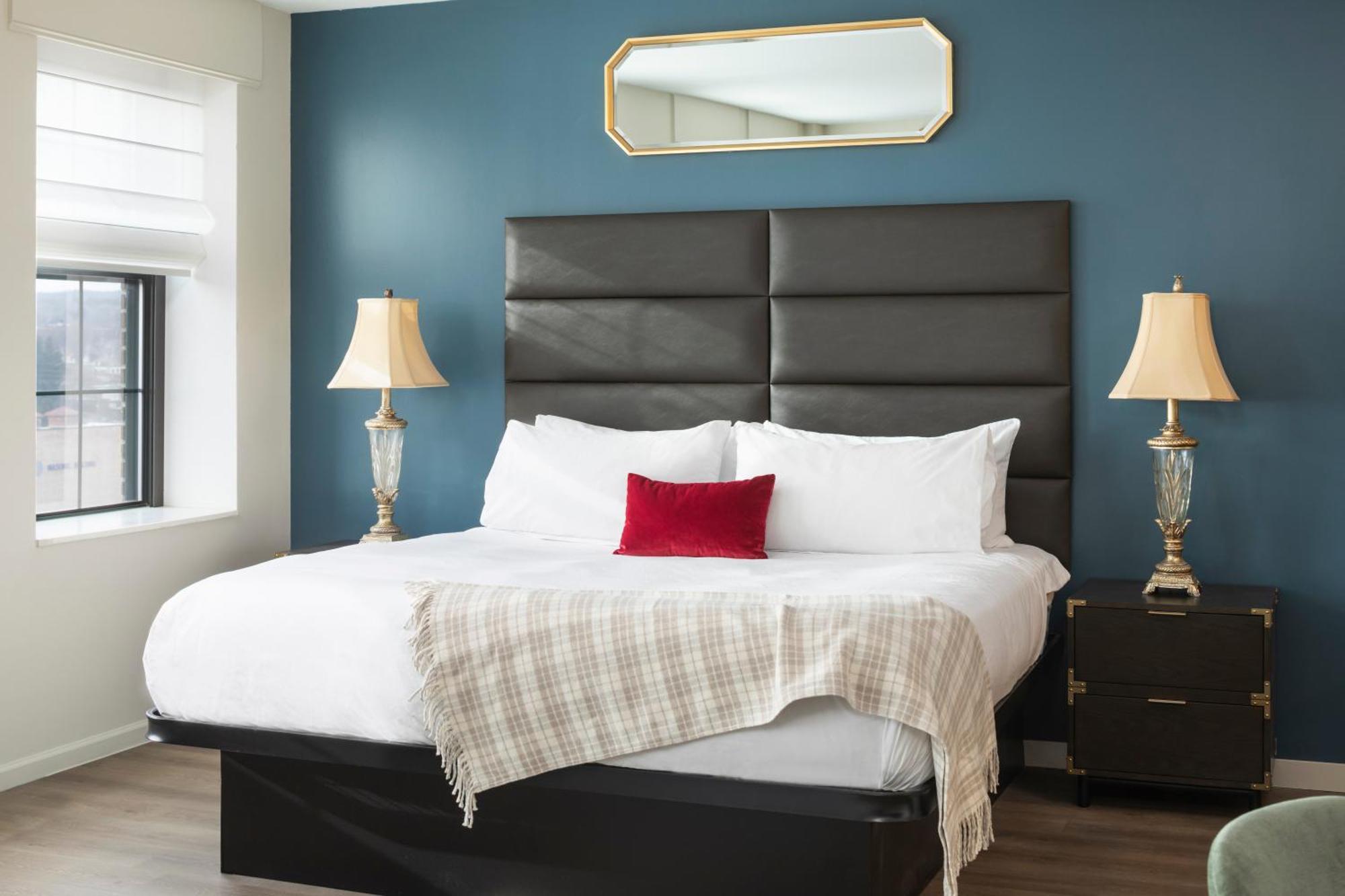 Landmark Inn Marquette Bagian luar foto