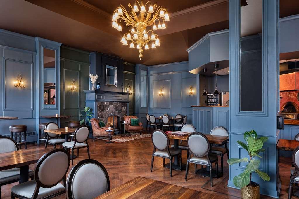 Landmark Inn Marquette Restoran foto