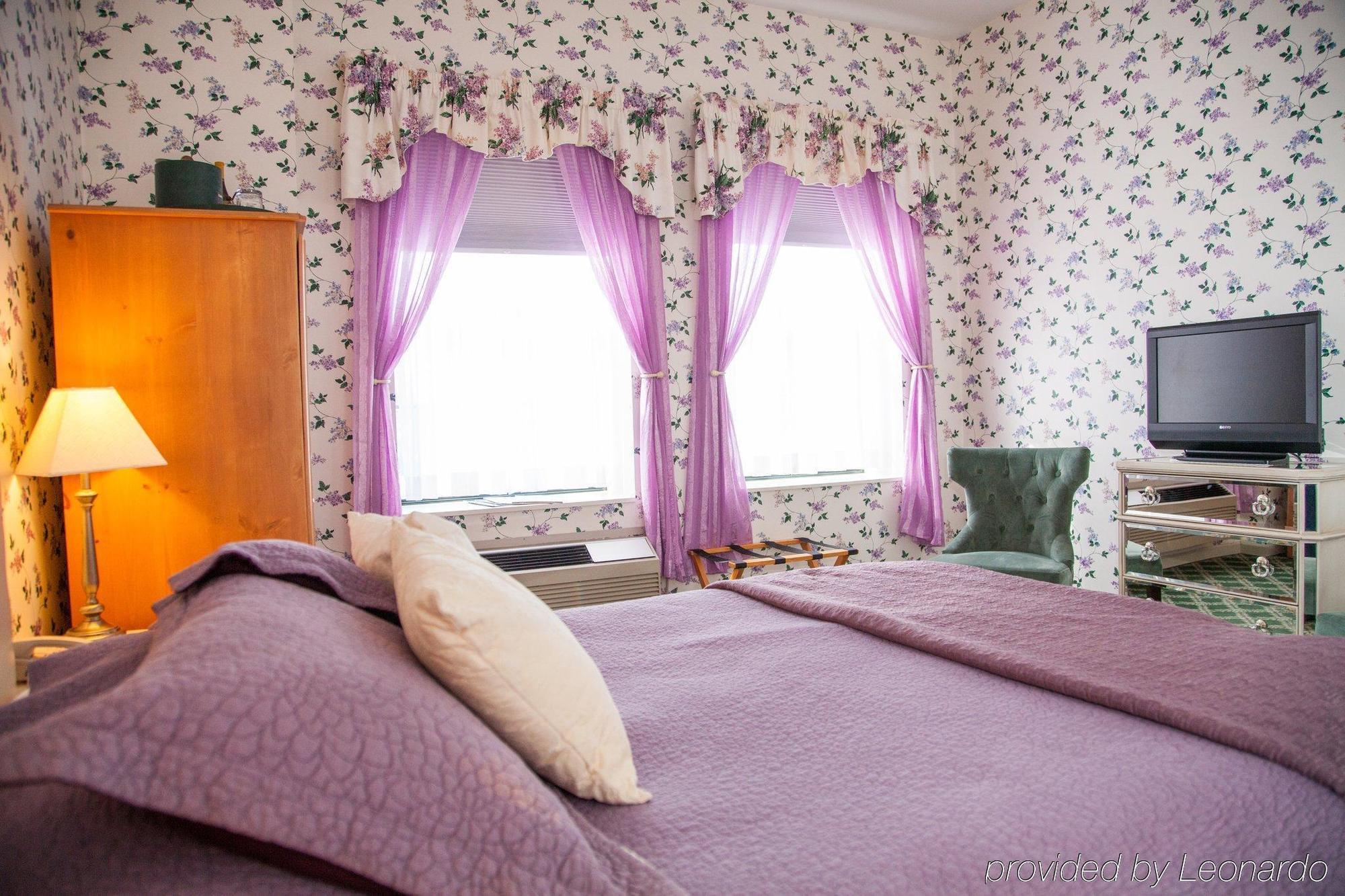 Landmark Inn Marquette Bagian luar foto